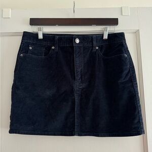 GAP size 10/30 navy blue corduroy mini skirt